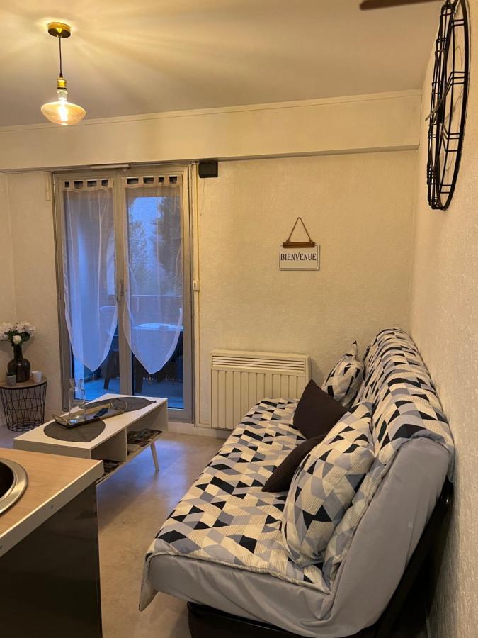 Joli Studio Avec Parking Prive Мулен Экстерьер фото